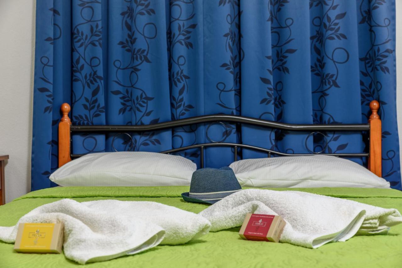 Des Roses Hotel Platanias  Eksteriør billede