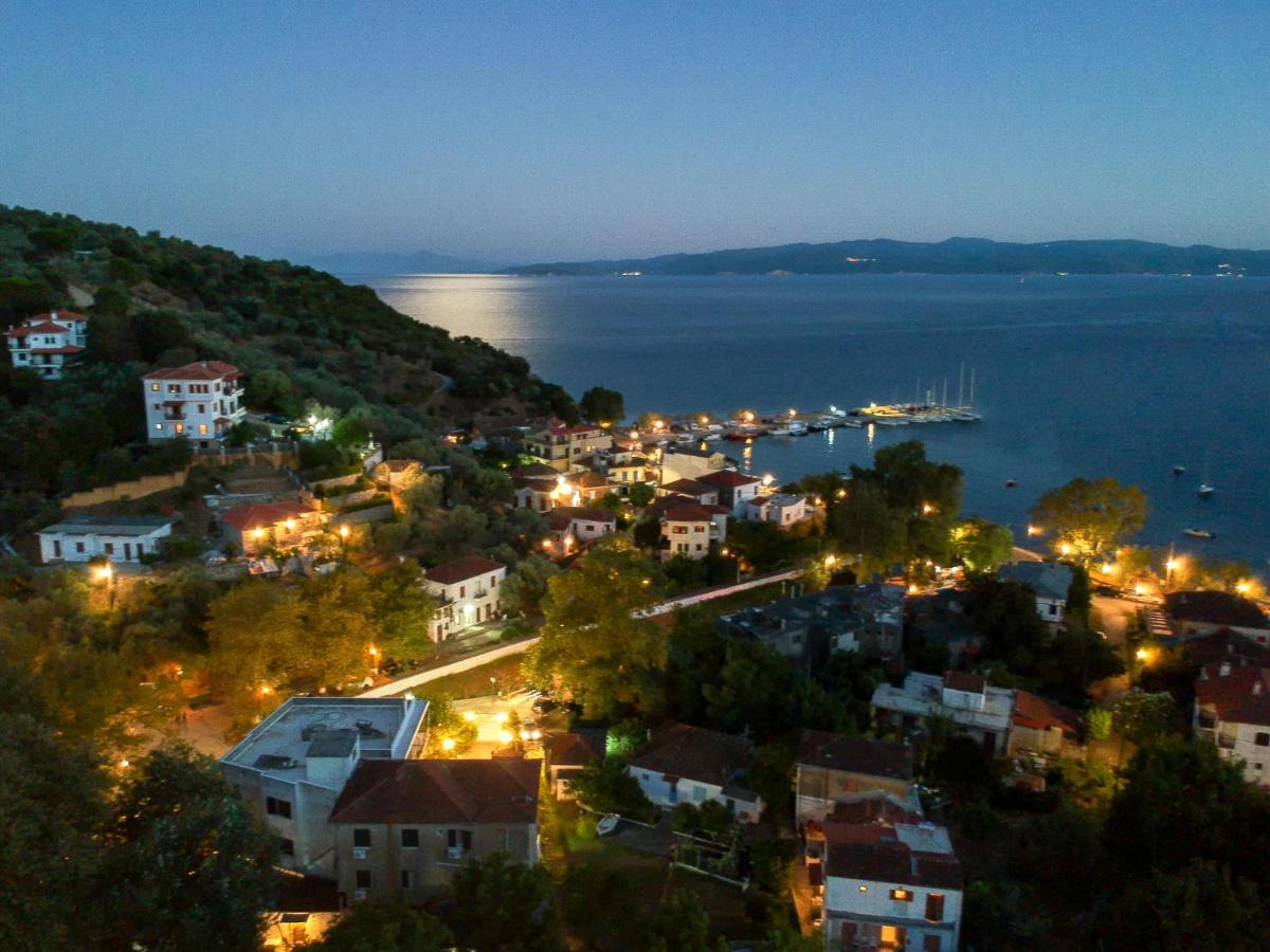 Des Roses Hotel Platanias  Eksteriør billede