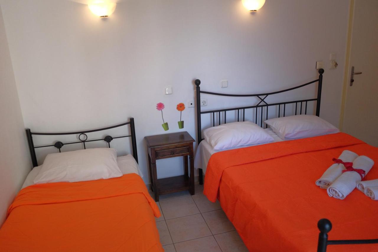 Des Roses Hotel Platanias  Eksteriør billede